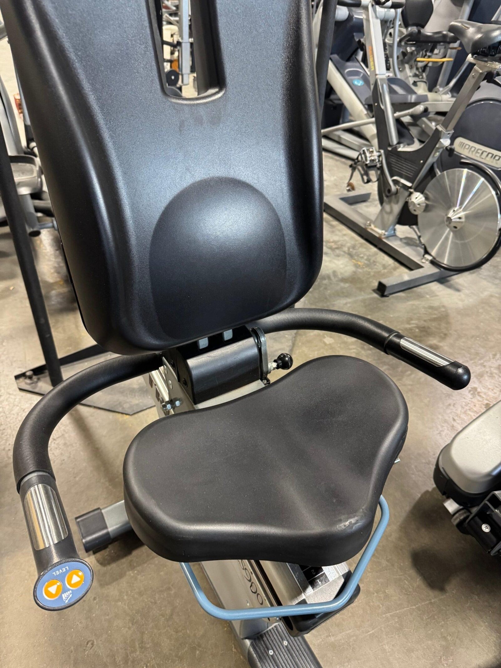 True CS900 Recumbent Bike